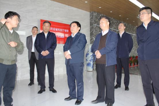 河南省科技厅党组成员、常务副厅长刘英锋一行莅临公司调研